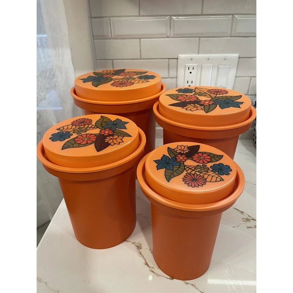 Rubbermaid vintage canister